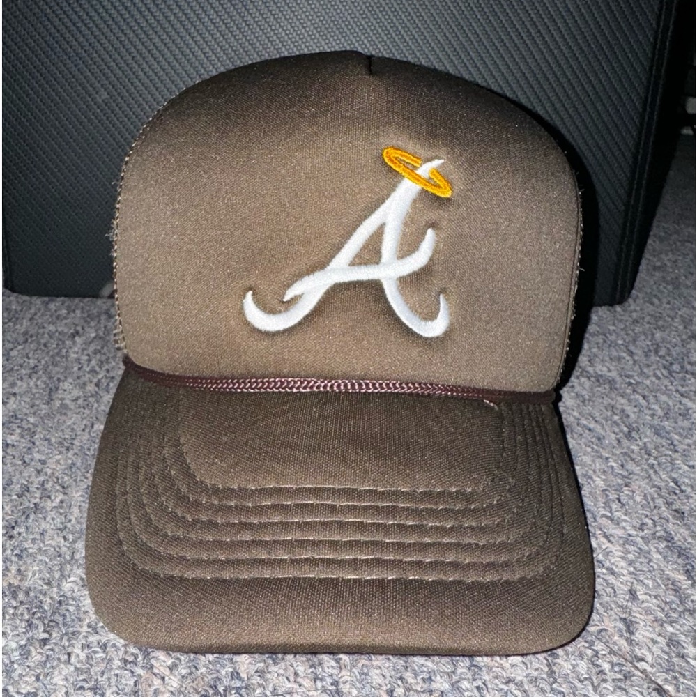 Baseball logo trucker hats! - Picture 3 of 4